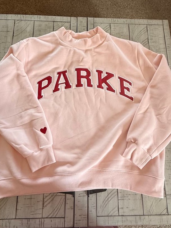 Parke Tops - Parke Pale Pink Mock Neck Sweatshirt with Red Appliqué Heart